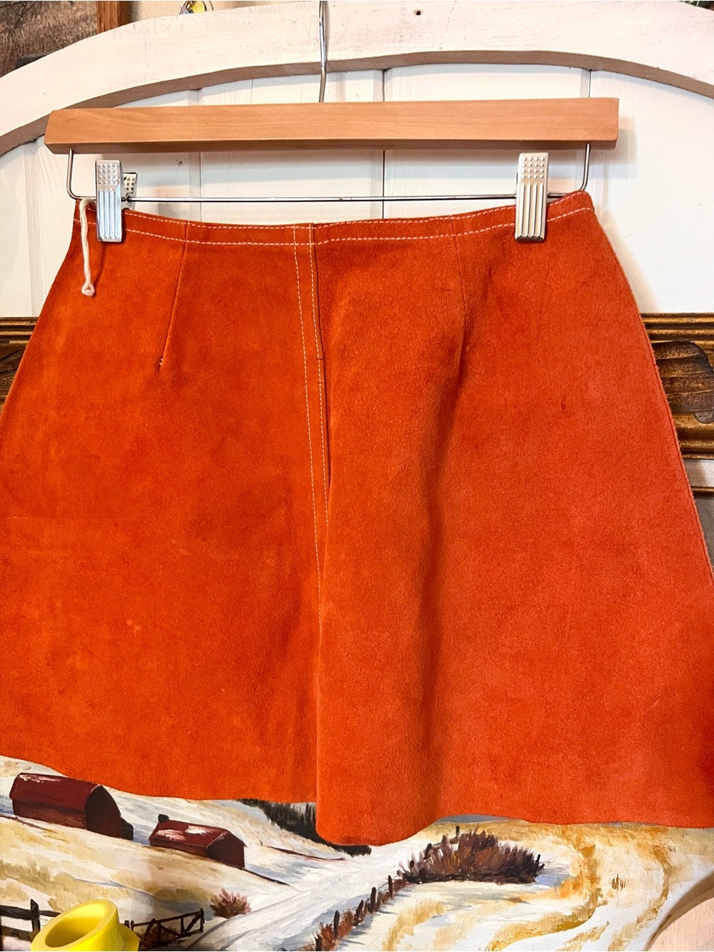 Vintage Orange Suede 1970’s Mod Micro Mini Skirt With Remington Buttons & Pocket - Picture 10 of 11